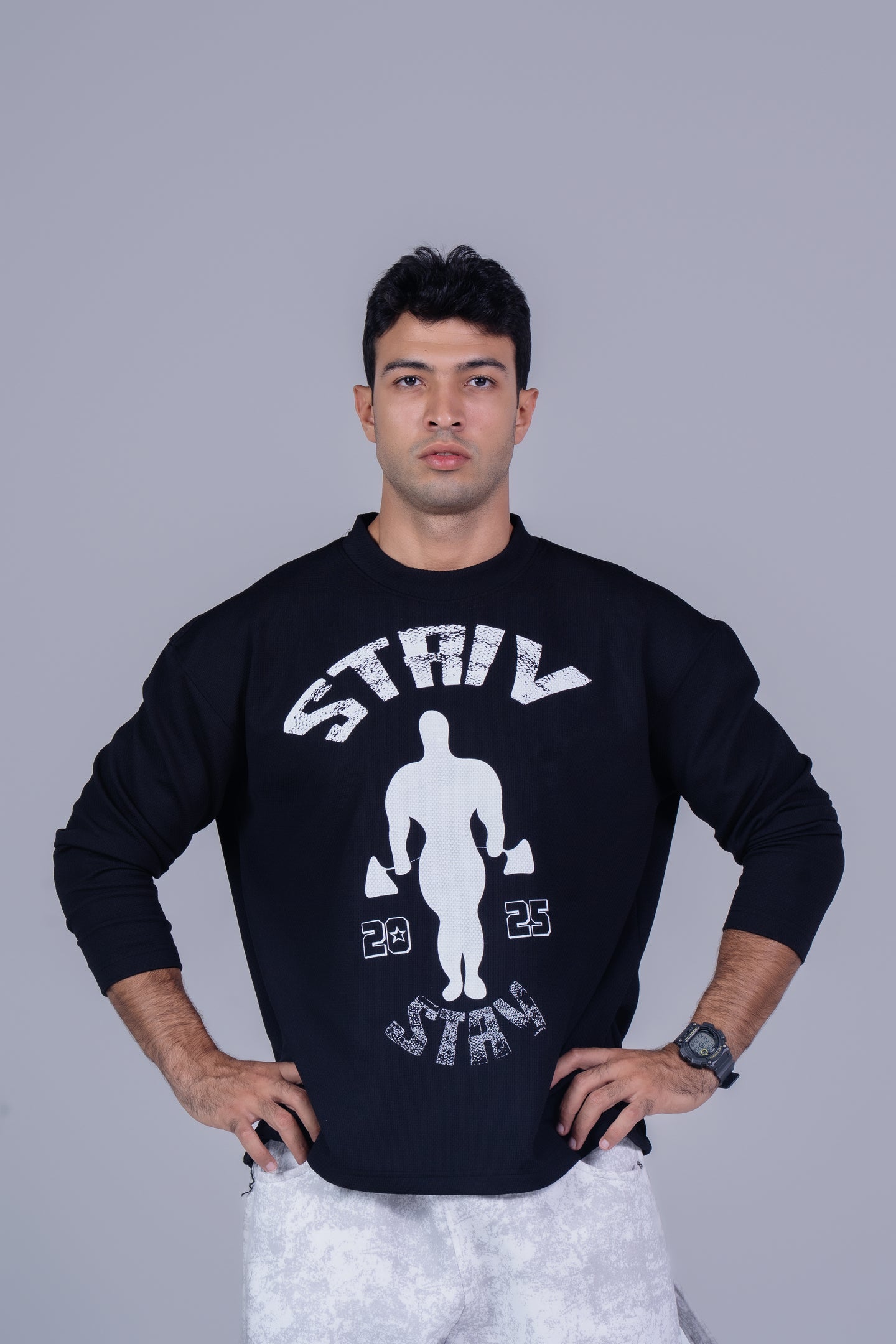 STRIV CREWNECK