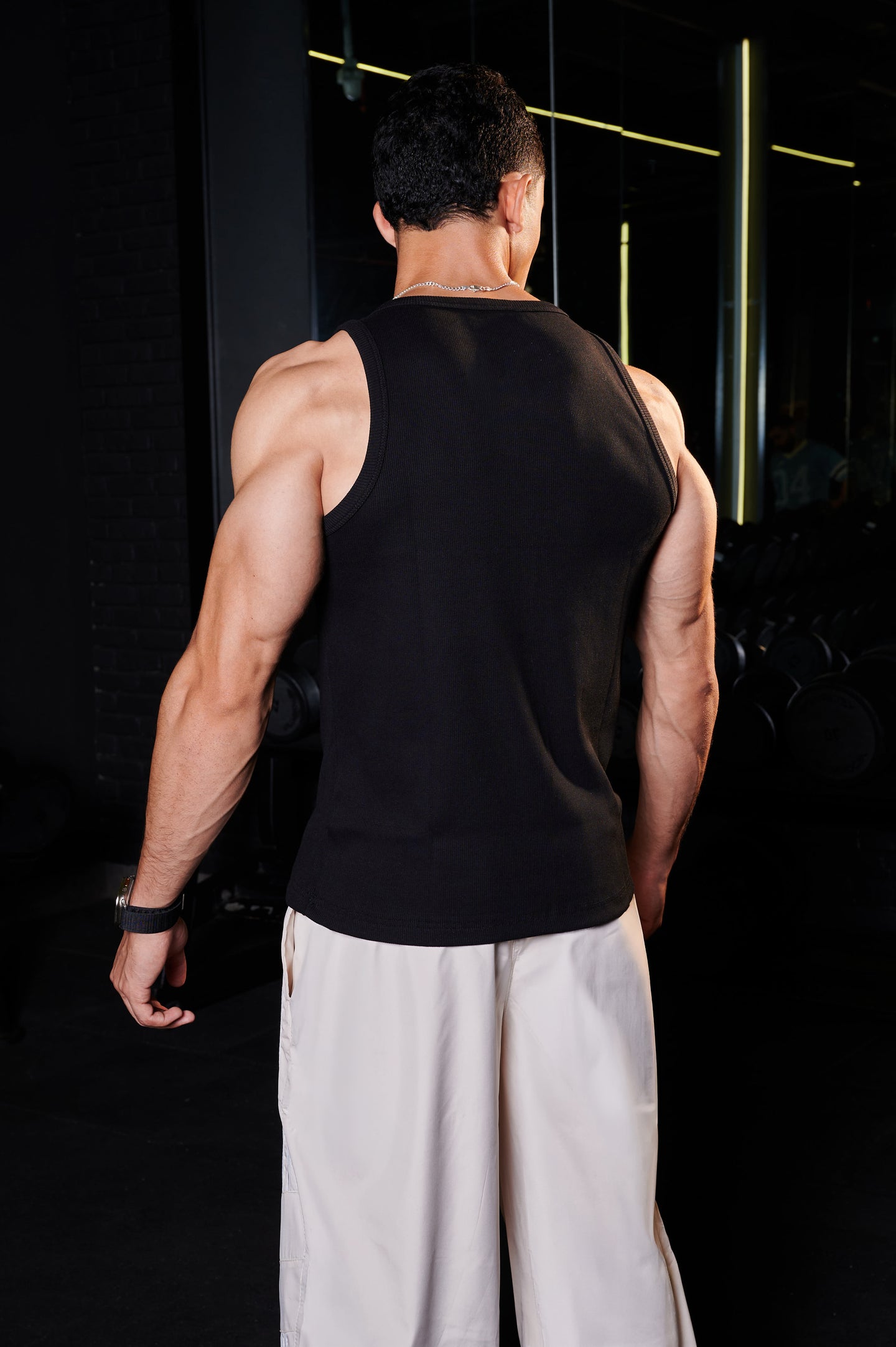 Essential Tank - Black